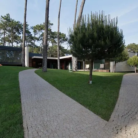 With 4 Bedrooms In Fao With Private Pool Enclosed Garden And Wifi 200 M From The Beach