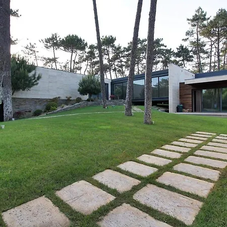 With 4 Bedrooms In Fao With Private Pool Enclosed Garden And Wifi 200 M From The Beach Willa Esposende